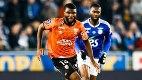 Terem Moffi avec Lorient contre Strasbourg, novembre 2022