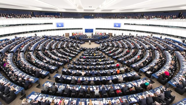 Les députés européens votent 145 milliards de budget par an
