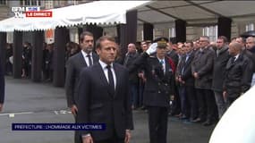 Emmanuel Macron est arrivé à la Préfecture de police de Paris, où a lieu l'hommage aux quatre victimes de l'attaque au couteau