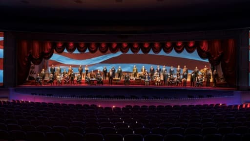 Le "Hall of Presidents" au parc d'attractions Disney près d'Orlando, a rouvert le 18 décembre après presque un an de travaux et avec un nouveau pensionnaire: donald Trump