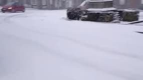 Chute de neige soudaine à Chanu, dans l'Orne - Témoins BFMTV