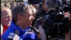 A320 - Les secouristes ont deux missions: "retrouver la boîte noire et récupérer les restes humains"