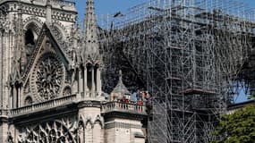 Une enquête pour "escroquerie en bande organisée" visant des personnes ayant lancé frauduleusement des appels aux dons pour financer la reconstruction de Notre-Dame a été ouverte auprès du parquet de Paris. 
