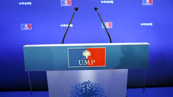 Tribune vide au siège de l'UMP, en novembre 2012.