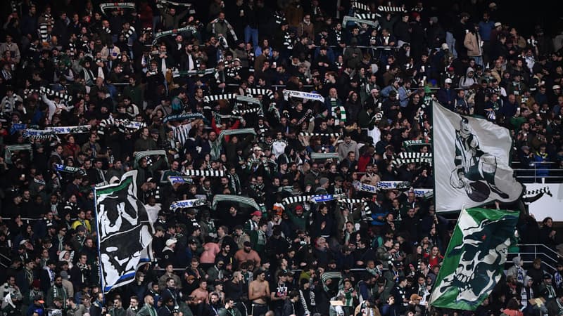 Un complot extraterrestre? La vidéo surprenante du Red Star avant la réception de Saint-Etienne en Ligue 2