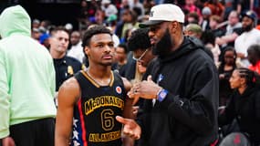 Bronny James avec LeBron James