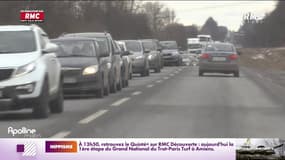 Pour fuir les combats, des milliers d'Ukrainiens prennent la route vers l'Ouest