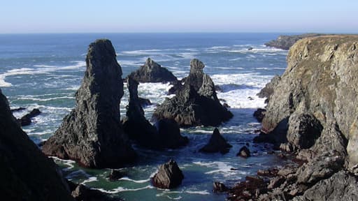 C'est dans rochers à l'ouest de Bangor, à Belle-île, que la femme a été emportée.