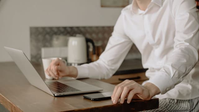 Antivirus : pourquoi installer un logiciel sur son appareil Windows 10 ou macOS ?