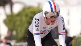 Joshua Tarling lors du contre-la-montre de Tirana sur le Giro, le 10 mai 2025