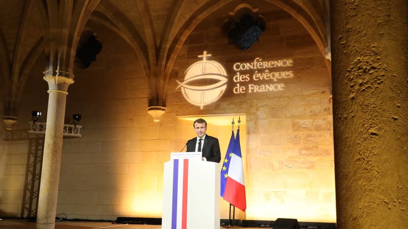 Emmanuel Macron au collège des Bernardins. 