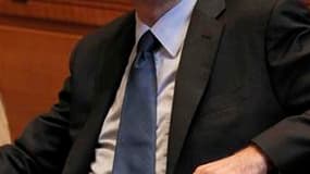 Francois Hollande lors de sa réélection à la présidence du conseil général de Corrèze, jeudi. L'ancien premier secrétaire du PS a dans la foulée annoncé officiellement sa candidature à la primaire socialiste qui désignera le candidat à la présidentielle d