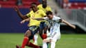 Lionel Messi et Yerri Mina en duel lors de la demi-finale de Copa America entre l'Argentine et Colombie (1-1, 3TAB2)
