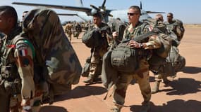 Des soldats fançais débarquant au Mali en janvier dernier.