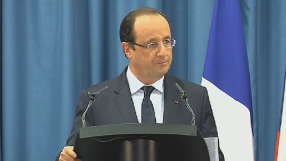 François Hollande lors d'une conférence de presse conjointe avec le Premier ministre slovaque Robert Fico, le 29 octobre 2013 à Bratislava