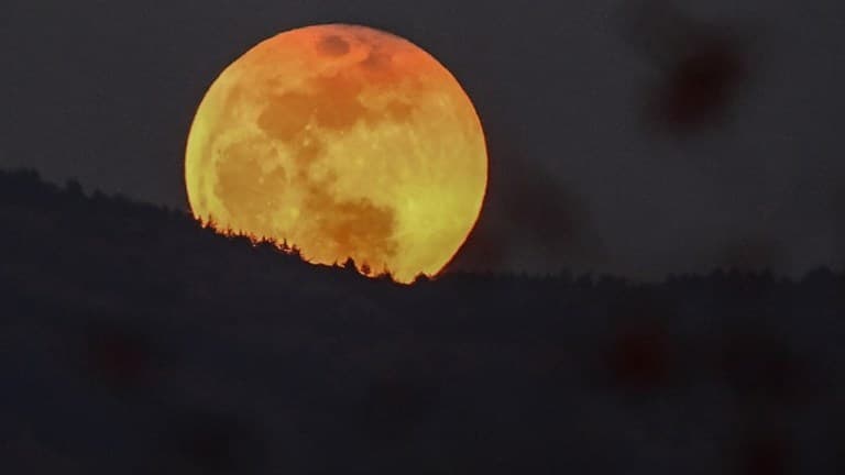 Une éclipse de lune observée depuis la Turquie le 31 janvier 2018