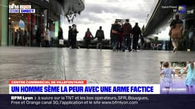 Isère: le village des marques de Villefontaine évacué après un témoignage indiquant la présence d'un homme armé