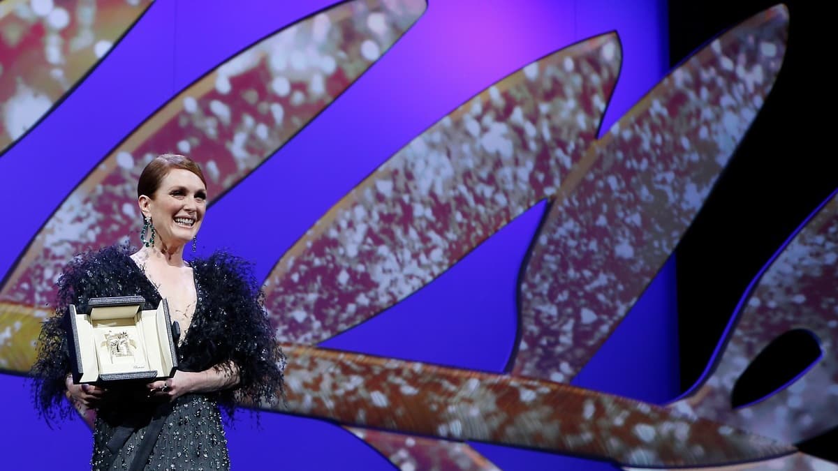 Julianne Moore lors de la cérémonie d'ouverture. Julianne Moore lors de la cérémonie d'ouverture.