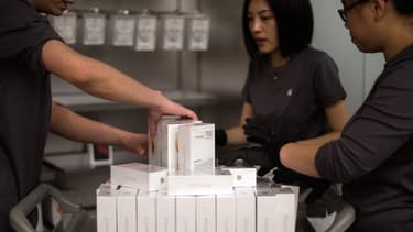 Apple était accusé d'avoir "copié" le design extérieur du smartphone "100C" de Baili, caractérisé par un bord incurvé et des angles arrondis.