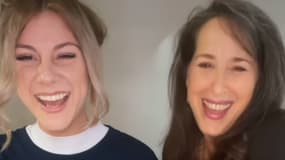 Maggie Wheeler sur Tiktok, avec la chanteuse Jax