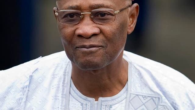 Les militaires mutinés au Mali sont apparus jeudi à la télévision publique pour annoncer qu'Amadou Toumani Touré n'était plus chef de l'Etat, que les institutions étaient dissoutes et que la Constitution était suspendue. /Photo d'archives/REUTERS/Toussain