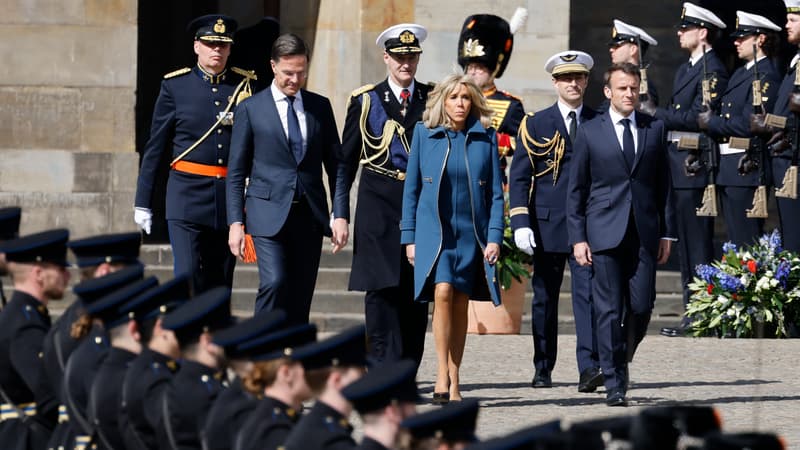 Emmanuel et Brigitte Macron aux Pays-Bas, ce mardi.