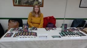 L'autrice britannique Vicky Ball lors d'un salon du livre à Chelmsford, en Angleterre, le 3 décembre 2024.