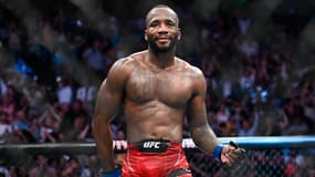 Leon Edwards après sa victoire contre Kamaru Usman, le 21 août 2022 lors de l'UFC 278.
