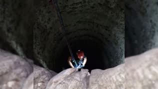 Secouru à 50m de profondeur, le spéléologue est indemne.
