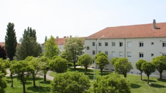 L'internat de Sourdun (Seine-et-Marne) a adopté l'uniforme scolaire pour ses élèves.