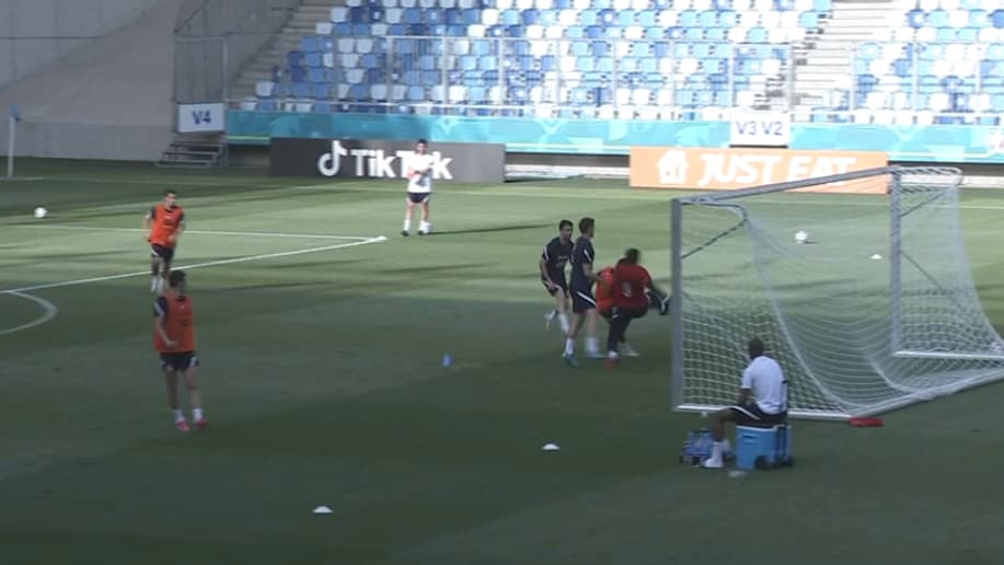 Le contact entre Lemar et Maignan à l'entraînement