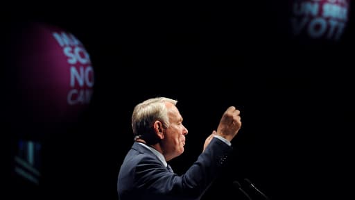 Jean-Marc Ayrault lors d'un meeting pour les élections européennes près de Nantes, le 12 mai 2014.