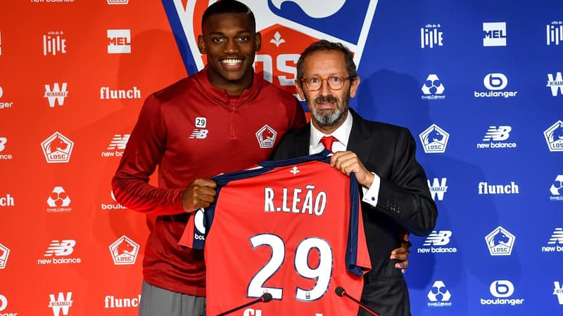 Rafael Leao à gauche), lors de sa présentation à Lille.
