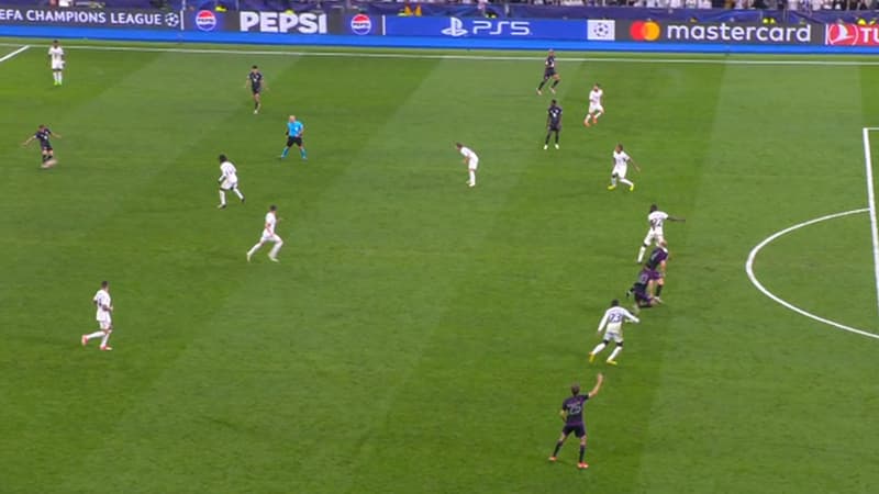 Le hors-jeu litigieux sifflé par Szymon Marciniak, lors du match entre le Real Madrid et le Bayern Munich
