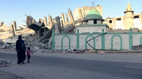 Les décombres de la mosquée Omari de Jabaliya, dans le nord de la bande de Gaza, mardi 12 août.