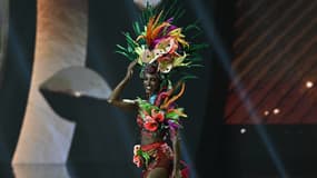 Gabrielle Henry, Miss Jamaïque, défilant dans son costume national le 19 novembre 2025 pour le concours Miss Univers 2025.