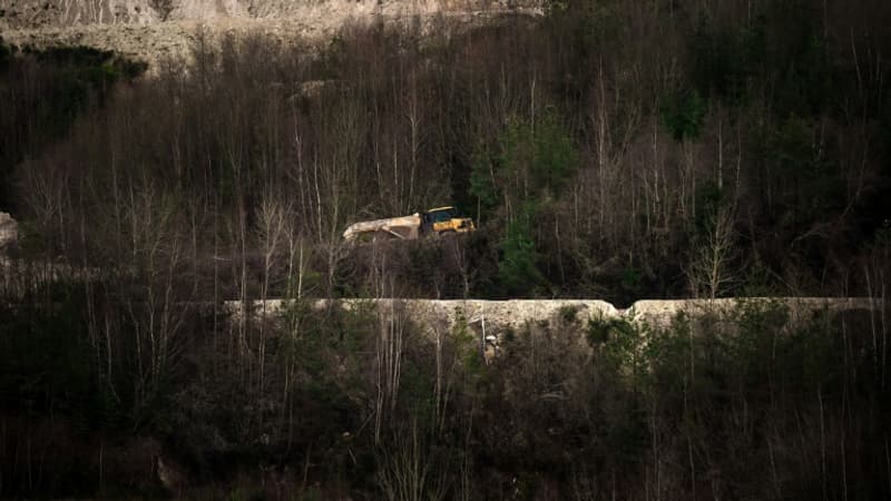 Des mines aux centres de données, la "simplification" menée par Bruxelles profiterait surtout aux industriels les plus polluants, alerte une ONG