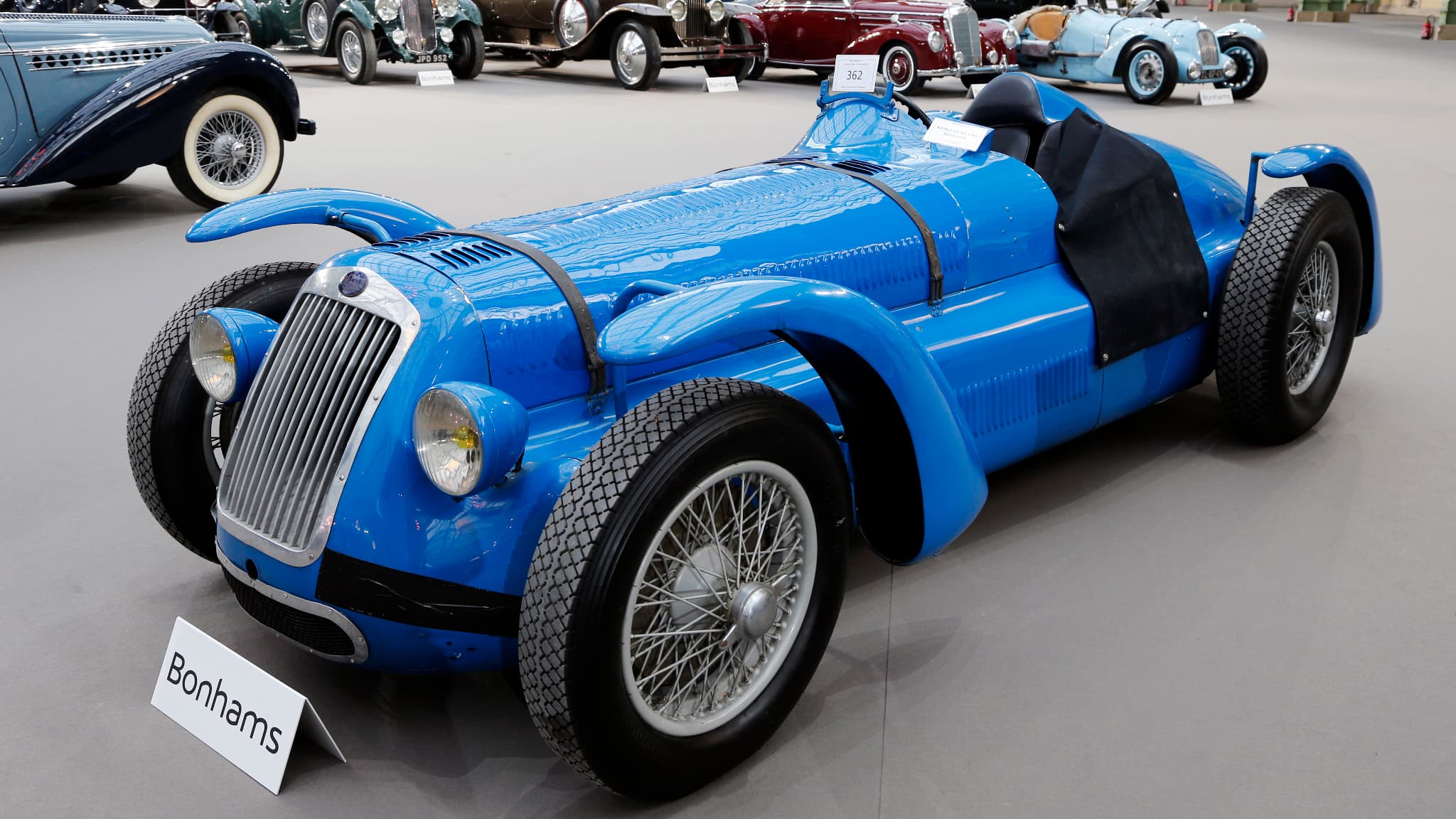 Un modèle historique de la marque Delage, une D6 Compétition, ici en 2014 au Grand Palais à Paris.