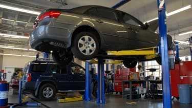 Selon une étude commandée par Speedy, les Français ont une image très négative des garagistes, notamment en raison des tarifs lors des réparations. (Image d'illustration).