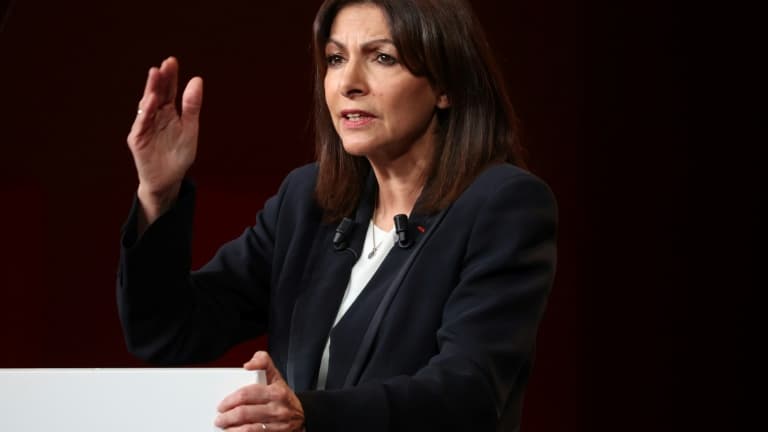 La candidate PS à la présidentielle et maire de Paris Anne Hidalgo, le 22 janvier 2022 à Aubervilliers