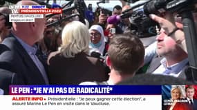 Marine Le Pen interpellée par une femme voilée lors de sa déambulation au marché de Pertuis