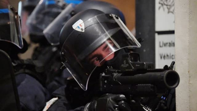 Des forces de l'ordre à Bordeaux