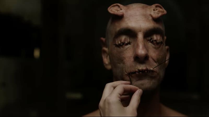 Une scène des "Crimes du futur" de David Cronenberg