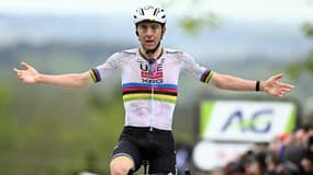 Tadej Pogacar vainqueur de la Flèche Wallonne - le 23/04/2025