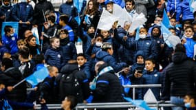 Des enfants au stade Vélodrome de Marseille en novembre 2021