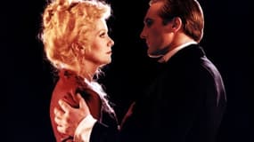Catherine Deneuve et Gérard Depardieu en 1980, dans "Le dernier Métro" de François Truffaut. 