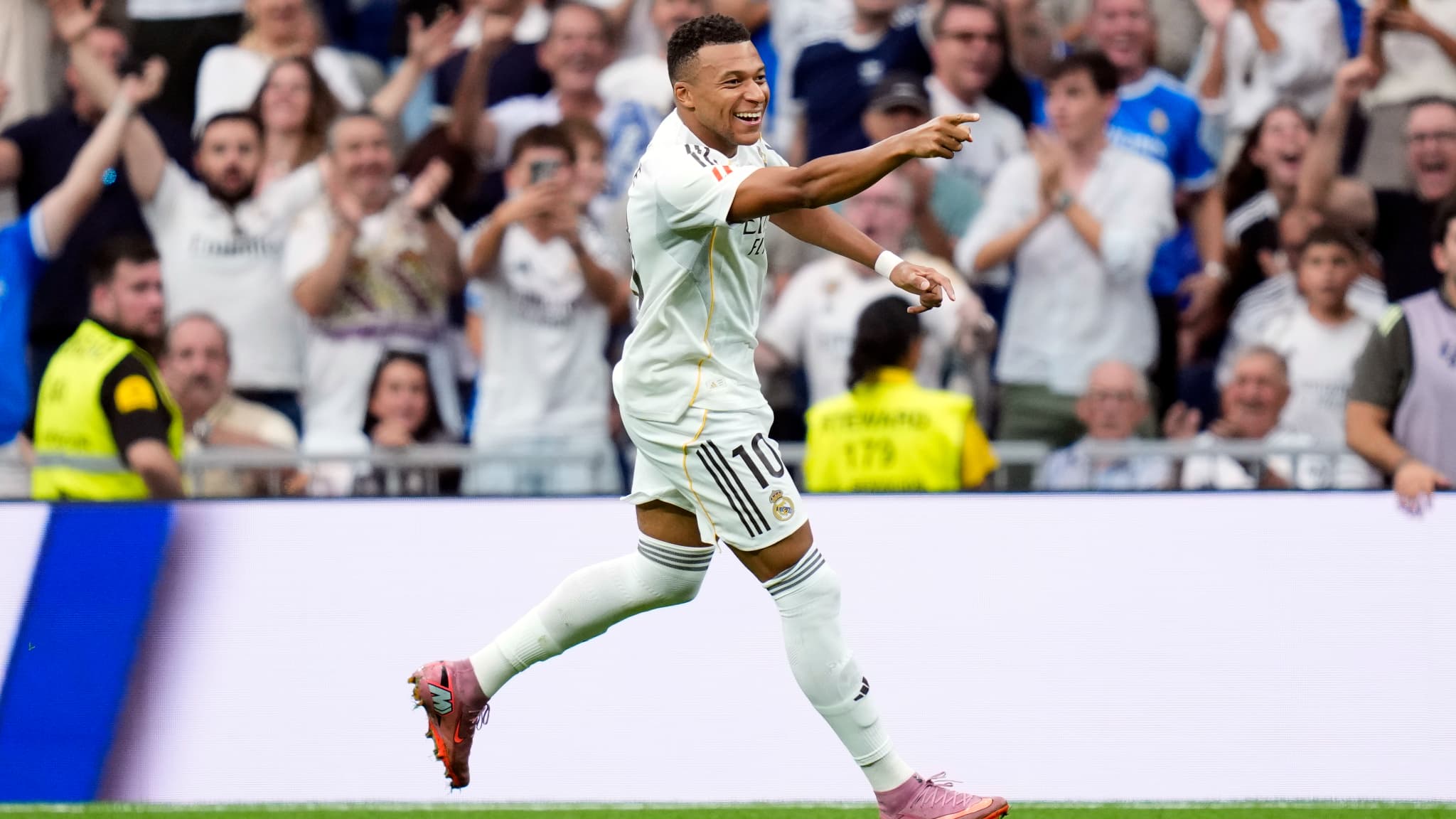 ON NE L'ARRÊTE PLUS: LE GOLAZO DE KYLIAN MBAPPÉ FACE À L'ESPANYOL