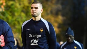 Lucas Chevalier lors de son premier entraînement avec l'équipe de France, le 11 novembre 2024