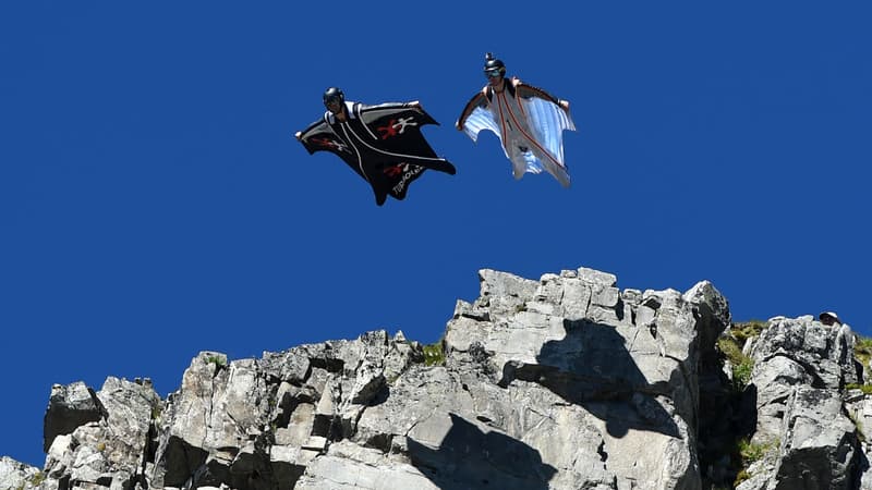 Un homme de 39 ans est mort en Haute-Savoie après un vol en wingsuit (illustration)