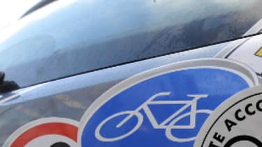 Le macaron qui prévient les automobilistes que le conducteur est en conduite accompagnée
